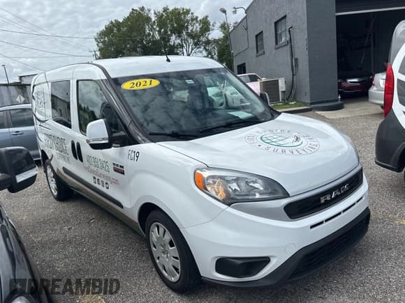 ✅ 2021 Ram ProMaster City Passenger SLT • VIN: ZFBHRFBB5M6U58908 • Lot: 76078314. Wystawiony na Copart z przebiegiem 92 596 mil. Bezpłatny archiwum sprzedaży aukcyjnych z USA i szczegółowy raport historii pojazdu na DreamBid. Zdjęcie 1.