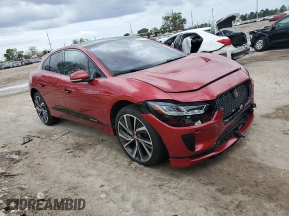 ✅ 2019 Jaguar I-Pace SE • VIN: SADHC2S17K1F71260 • Lot: 45943904. Listed on Copart with 33,807 mi. Free auction sales archive from the USA and detailed vehicle history report at DreamBid. Image 4.