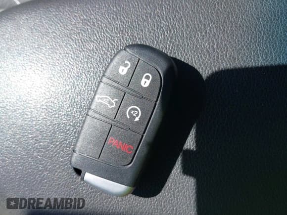 ✅ 2011 Dodge Charger Rallye • VIN: 2B3CL3CG0BH545033 • Lot: 43546982. Wystawiony na IAAI z przebiegiem 164 489 mil. Bezpłatny archiwum sprzedaży aukcyjnych z USA i szczegółowy raport historii pojazdu na DreamBid. Zdjęcie 11.