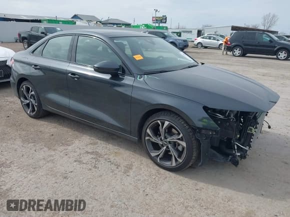 ✅ 2023 Audi A3 Premium • VIN: WAUAUDGYXPA034587 • Лот: 41713024. Опубликован ранее на IAAI с пробегом 12 077 миль. Бесплатный доступ к архиву аукционных продаж из США и подробный отчёт об истории автомобиля на DreamBid. Изображение 1.