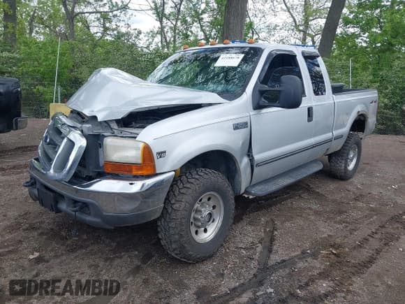 ✅ 1999 Ford F-250 XL • VIN: 1FTNX21F5XEB44785 • Lot: 42188678. Listed on IAAI with 289,216 mi. Free auction sales archive from the USA and detailed vehicle history report at DreamBid. Image 2.