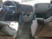 ✅ 2001 GMC Safari Cargo YF7 • VIN: 1GDDM19W11B511382 • Lot: 71951395. Wystawiony na Copart z przebiegiem 248 195 mil. Bezpłatny archiwum sprzedaży aukcyjnych z USA i szczegółowy raport historii pojazdu na DreamBid. Zdjęcie 8.