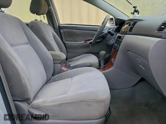 ✅ 2005 Toyota Corolla CE • VIN: 1NXBR32E95Z498087 • Lot: 91662335. Listed on Copart with 173,802 mi. Free auction sales archive from the USA and detailed vehicle history report at DreamBid. Image 7.