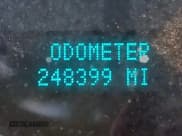 ✅ 2008 Chevrolet Silverado 2500HD Work Truck • VIN: 1GCHK29K68E146429 • Lot: 43489132. Wystawiony na IAAI z przebiegiem 248 399 mil. Bezpłatny archiwum sprzedaży aukcyjnych z USA i szczegółowy raport historii pojazdu na DreamBid. Zdjęcie 15.