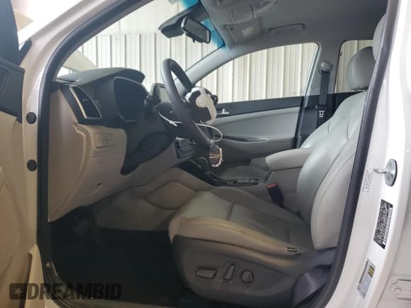 ✅ 2020 Hyundai Tucson SEL • VIN: KM8J3CAL7LU203742 • Lot: 87069465. Wystawiony na Copart z przebiegiem 62 189 mil. Bezpłatny archiwum sprzedaży aukcyjnych z USA i szczegółowy raport historii pojazdu na DreamBid. Zdjęcie 7.