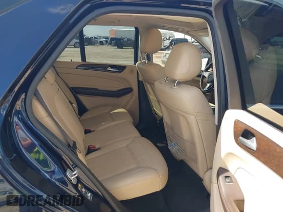 ✅ 2016 Mercedes-Benz GLE 350 • VIN: 4JGDA5JB3GA637301 • Lot: 42676196. Listed on IAAI with 150,128 mi. Free auction sales archive from the USA and detailed vehicle history report at DreamBid. Image 8.