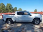 ✅ 2019 Chevrolet Silverado 1500 LTZ • VIN: 3GCUYGED0KG109314 • Lot: 43892760. Wystawiony na IAAI z przebiegiem 98 208 mil. Bezpłatny archiwum sprzedaży aukcyjnych z USA i szczegółowy raport historii pojazdu na DreamBid. Zdjęcie 13.