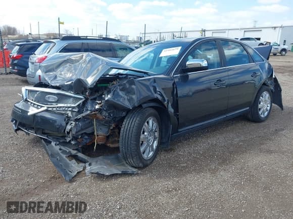 ✅ 2007 Ford Five Hundred Limited • VIN: 1FAHP28147G121127 • Lot: 41992679. Listed on IAAI with 23,793 mi. Free auction sales archive from the USA and detailed vehicle history report at DreamBid. Image 2.