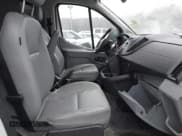 ✅ 2016 Ford Transit Cargo • VIN: 1FTYE1YM1GKA93045 • Lot: 41521031. Wystawiony na IAAI z przebiegiem 189 384 mil. Bezpłatny archiwum sprzedaży aukcyjnych z USA i szczegółowy raport historii pojazdu na DreamBid. Zdjęcie 5.