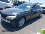 ✅ 2013 BMW 7 Series 750Li xDrive • VIN: WBAYF8C57DD140615 • Lot: 42688224. Wystawiony na IAAI z przebiegiem 150 496 mil. Bezpłatny archiwum sprzedaży aukcyjnych z USA i szczegółowy raport historii pojazdu na DreamBid. Zdjęcie 2.