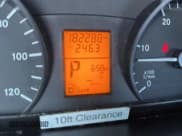 ✅ 2014 Mercedes-Benz Sprinter Passenger • VIN: WDZPE7CC6E5842740 • Lot: 77664544. Wystawiony na Copart z przebiegiem 182 288 mil. Bezpłatny archiwum sprzedaży aukcyjnych z USA i szczegółowy raport historii pojazdu na DreamBid. Zdjęcie 8.