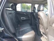 ✅ 2015 Chevrolet Captiva Sport LT • VIN: 3GNAL3EK2FS521012 • Lot: 42446519. Wystawiony na IAAI z przebiegiem 141 445 mil. Bezpłatny archiwum sprzedaży aukcyjnych z USA i szczegółowy raport historii pojazdu na DreamBid. Zdjęcie 8.