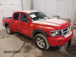 ✅ 2011 Ram Dakota Big Horn • VIN: 1D7RW3GK0BS708552 • Lot: 41519573. Wystawiony na IAAI z przebiegiem 176 402 mil. Bezpłatny archiwum sprzedaży aukcyjnych z USA i szczegółowy raport historii pojazdu na DreamBid. Zdjęcie 1.