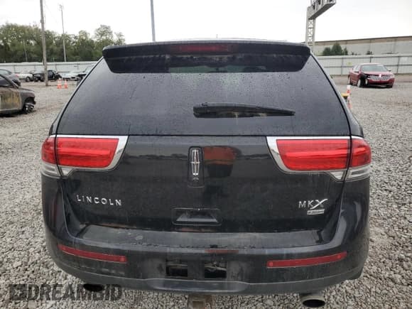 ✅ 2011 Lincoln MKX • VIN: 2LMDJ8JK1BBJ20923 • Лот: 84352045. Опубликован ранее на Copart с пробегом 211 571 миль. Бесплатный доступ к архиву аукционных продаж из США и подробный отчёт об истории автомобиля на DreamBid. Изображение 6.
