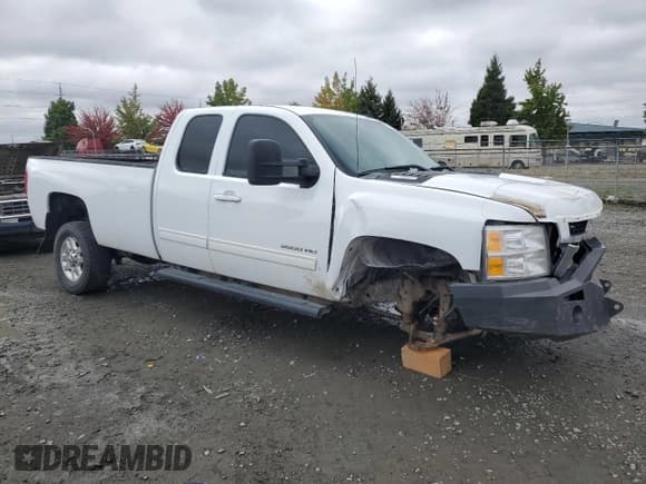 ✅ 2013 Chevrolet Silverado 2500HD LTZ • VIN: 1GC2KYC83DZ288696 • Lot: 72953984. Wystawiony na Copart z przebiegiem 199 870 mil. Bezpłatny archiwum sprzedaży aukcyjnych z USA i szczegółowy raport historii pojazdu na DreamBid. Zdjęcie 4.