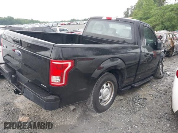 ✅ 2015 Ford F-150 XL • VIN: 1FTMF1C84FFB49007 • Lot: 42202553. Listed on IAAI with 118,130 mi. Free auction sales archive from the USA and detailed vehicle history report at DreamBid. Image 4.