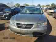 2008 Hyundai Sonata GLS z VIN 5NPET46C18H321453, wystawiony jako Copart lot #72000124 z przebiegiem 132 779 mil mil oraz Szkoda całkowita • Salvage title. Historia ofert i sprzedaży dostępna na DreamBid. Obrazek 5.