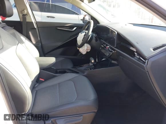 ✅ 2025 Kia Niro SX • VIN: KNDCT3LE3S5219148 • Lot: 42202253. Wystawiony na IAAI z przebiegiem 24 337 mil. Bezpłatny archiwum sprzedaży aukcyjnych z USA i szczegółowy raport historii pojazdu na DreamBid. Zdjęcie 5.