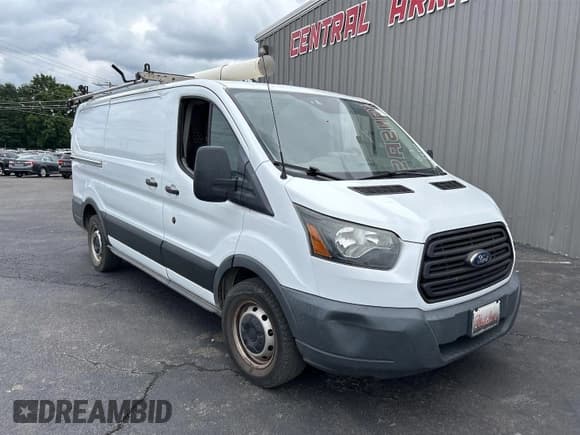 ✅ 2017 Ford Transit • VIN: 1FTYE1YM4HKA07468 • Lot: 42455895. Wystawiony na IAAI z przebiegiem 168 131 mil. Bezpłatny archiwum sprzedaży aukcyjnych z USA i szczegółowy raport historii pojazdu na DreamBid. Zdjęcie 1.