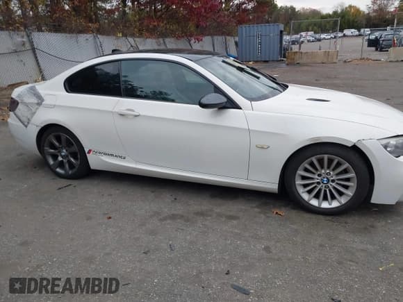 ✅ 2012 BMW 3 Series 328i xDrive • VIN: WBAKF3C58CE793584 • Lot: 43670975. Listed on IAAI with 82,081 mi. Free auction sales archive from the USA and detailed vehicle history report at DreamBid. Image 14.