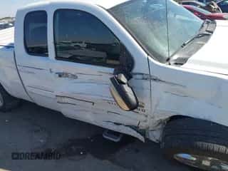 2011 Chevrolet Silverado 1500 LT with VIN 1GCRCSE03BZ301170, listed as a IAAI auction lot 43436160 with 260,449 mi miles and . Bid and sale history available at DreamBid. Image 6.