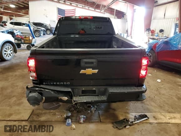 ✅ 2015 Chevrolet Silverado 1500 LS • VIN: 1GCVKPEC0FZ328163 • Lot: 70861885. Wystawiony na Copart z przebiegiem 110 990 mil. Bezpłatny archiwum sprzedaży aukcyjnych z USA i szczegółowy raport historii pojazdu na DreamBid. Zdjęcie 6.
