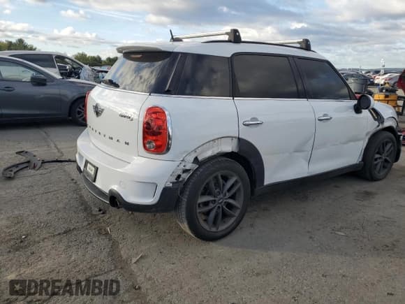 ✅ 2013 MINI Countryman S • VIN: WMWZC3C5XDWP23409 • Lot: 81972445. Listed on Copart with 122,222 mi. Free auction sales archive from the USA and detailed vehicle history report at DreamBid. Image 3.