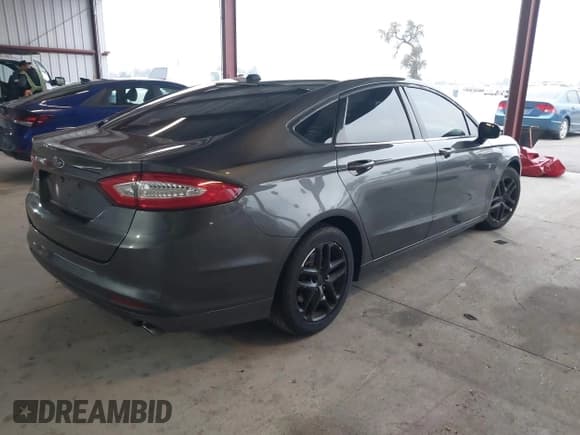 ✅ 2016 Ford Fusion SE • VIN: 3FA6P0HD2GR198254 • Lot: 43775503. Listed on IAAI with 182,868 mi. Free auction sales archive from the USA and detailed vehicle history report at DreamBid. Image 4.