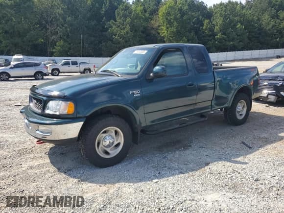 ✅ 1998 Ford F-150 XL • VIN: 1FTRX08L7WKB03365 • Lot: 71013335. Listed on Copart with 166,271 mi. Free auction sales archive from the USA and detailed vehicle history report at DreamBid. Image 1.