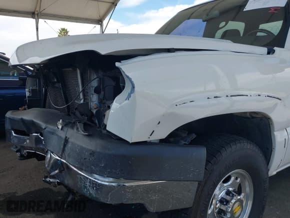 ✅ 2007 Chevrolet Silverado 2500HD LT1 • VIN: 1GCHK23D57F157098 • Lot: 41987900. Wystawiony na IAAI z przebiegiem 358 398 mil. Bezpłatny archiwum sprzedaży aukcyjnych z USA i szczegółowy raport historii pojazdu na DreamBid. Zdjęcie 6.