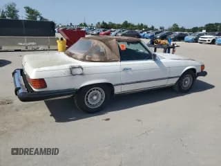 ✅ 1983 Mercedes-Benz 380 SL • VIN: WDBBA45A2DB023819 • Lot: 57130035. Listed on Copart with 93,076 mi. Free auction sales archive from the USA and detailed vehicle history report at DreamBid. Image 3.
