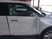 ✅ 2013 Ford Explorer XLT • VIN: 1FM5K7D81DGA93578 • Lot: 42380060. Wystawiony na IAAI z przebiegiem 252 399 mil. Bezpłatny archiwum sprzedaży aukcyjnych z USA i szczegółowy raport historii pojazdu na DreamBid. Zdjęcie 6.