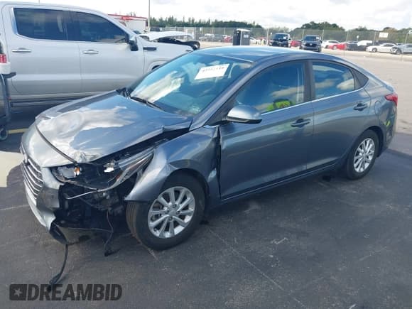 ✅ 2020 Hyundai Accent SE • VIN: 3KPC24A61LE111671 • Lot: 43512110. Listed on IAAI with 56,920 mi. Free auction sales archive from the USA and detailed vehicle history report at DreamBid. Image 16.