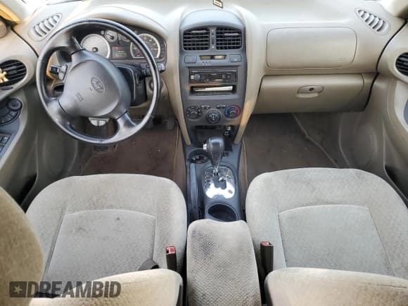 ✅ 2005 Hyundai Santa Fe GLS • VIN: KM8SC13D85U979024 • Lot: 71697445. Listed on Copart with 95,726 mi. Free auction sales archive from the USA and detailed vehicle history report at DreamBid. Image 8.