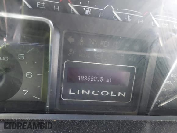 ✅ 2014 Lincoln Navigator • VIN: 5LMJJ2H55EEL01007 • Lot: 43389856. Listed on IAAI with 188,662 mi. Free auction sales archive from the USA and detailed vehicle history report at DreamBid. Image 15.