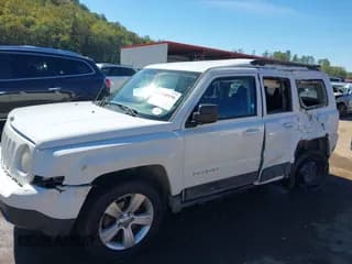 ✅ 2012 Jeep Patriot Latitude • VIN: 1C4NJRFB2CD604694 • Lot: 43340196. Wystawiony na IAAI z przebiegiem 147 393 mil. Bezpłatny archiwum sprzedaży aukcyjnych z USA i szczegółowy raport historii pojazdu na DreamBid. Zdjęcie 6.