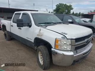 ✅ 2008 Chevrolet Silverado 2500HD LTZ • VIN: 1GCHK23688F150844 • Lot: 43338703. Wystawiony na IAAI z przebiegiem 307 892 mil. Bezpłatny archiwum sprzedaży aukcyjnych z USA i szczegółowy raport historii pojazdu na DreamBid. Zdjęcie 1.