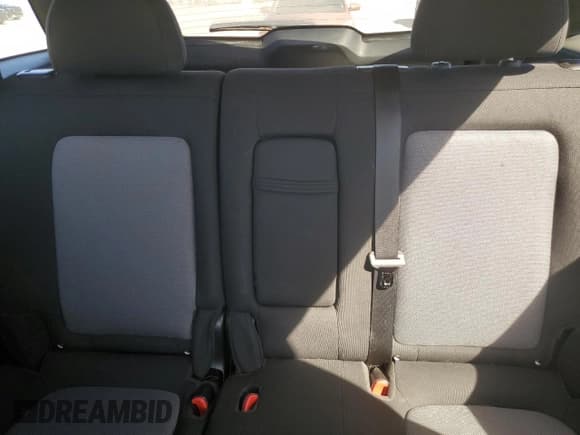 ✅ 2015 Chevrolet Captiva Sport LS • VIN: 3GNAL2EK2FS524373 • Lot: 89560445. Wystawiony na Copart z przebiegiem 116 207 mil. Bezpłatny archiwum sprzedaży aukcyjnych z USA i szczegółowy raport historii pojazdu na DreamBid. Zdjęcie 10.