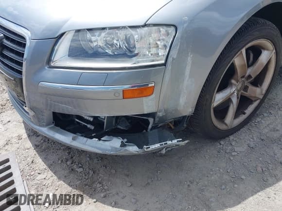 ✅ 2009 Audi A8 • VIN: WAULV94E99N005994 • Lot: 42189967. Wystawiony na IAAI z przebiegiem 94 766 mil. Bezpłatny archiwum sprzedaży aukcyjnych z USA i szczegółowy raport historii pojazdu na DreamBid. Zdjęcie 6.