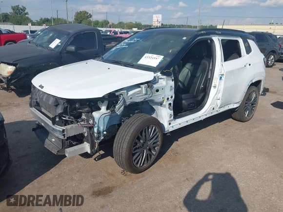 ✅ 2024 Jeep Compass Limited • VIN: 3C4NJDCN6RT581862 • Lot: 43324557. Wystawiony na IAAI z przebiegiem 42 568 mil. Bezpłatny archiwum sprzedaży aukcyjnych z USA i szczegółowy raport historii pojazdu na DreamBid. Zdjęcie 2.