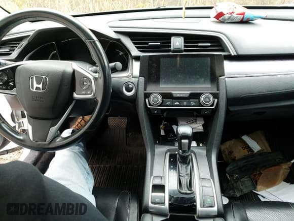 ✅ 2016 Honda Civic Touring • VIN: 2HGFC1F96GH100592 • Lot: 87394375. Listed on Copart with 225,190 mi. Free auction sales archive from the USA and detailed vehicle history report at DreamBid. Image 8.