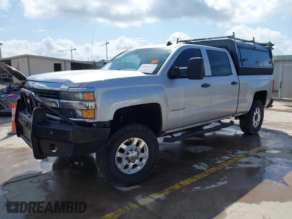 ✅ 2015 Chevrolet Silverado 2500HD LT • VIN: 1GC1KVEG7FF161176 • Lot: 42684231. Listed on IAAI with 242,456 mi. Free auction sales archive from the USA and detailed vehicle history report at DreamBid. Image 17.