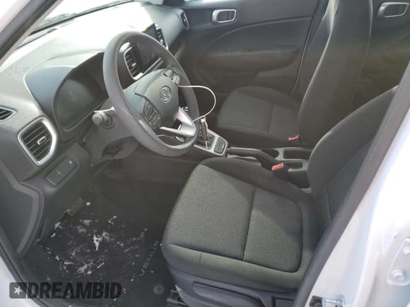 ✅ 2025 Hyundai Venue SE • VIN: KMHRB8A3XSU359503 • Lot: 44236325. Listed on Copart with 2,188 mi. Free auction sales archive from the USA and detailed vehicle history report at DreamBid. Image 7.