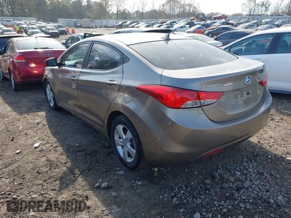 ✅ 2013 Hyundai Elantra GLS • VIN: 5NPDH4AE9DH445213 • Lot: 41818709. Listed on IAAI with 149,985 mi. Free auction sales archive from the USA and detailed vehicle history report at DreamBid. Image 3.