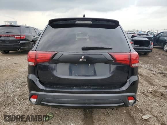 2018 Mitsubishi Outlander SE with VIN JA4AD3A36JZ018979, listed as a Copart auction lot 81616425 with 182,779 mi miles and Salvage title. Bid and sale history available at DreamBid. Image 6.