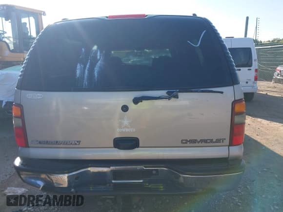 ✅ 2004 Chevrolet Suburban LT • VIN: 1GNEC16T84R125633 • Lot: 42564242. Listed on IAAI with 328,946 mi. Free auction sales archive from the USA and detailed vehicle history report at DreamBid. Image 12.