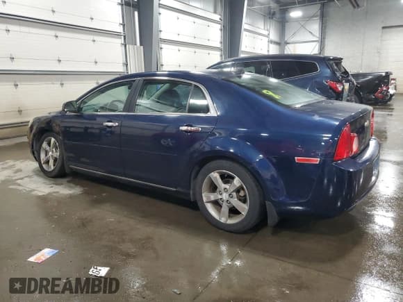 ✅ 2012 Chevrolet Malibu 1LT • VIN: 1G1ZC5E0XCF330016 • Лот: 84468215. Опубликован ранее на Copart с пробегом 120 789 миль. Бесплатный доступ к архиву аукционных продаж из США и подробный отчёт об истории автомобиля на DreamBid. Изображение 2.