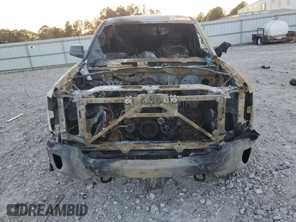 ✅ 2018 Chevrolet Silverado 1500 LT • VIN: 3GCUKREC2JG515663 • Lot: 92192315. Wystawiony na Copart z przebiegiem Nie podano. Bezpłatny archiwum sprzedaży aukcyjnych z USA i szczegółowy raport historii pojazdu na DreamBid. Zdjęcie 5.