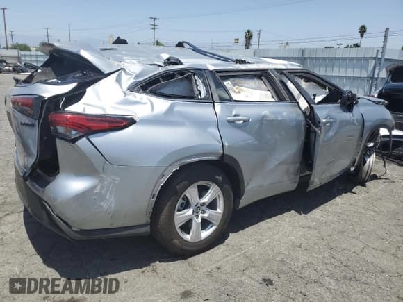 ✅ 2023 Toyota Highlander Hybrid LE • VIN: 5TDBBRCH3PS106068 • Lot: 60754185. Listed on Copart with Not provided. Free auction sales archive from the USA and detailed vehicle history report at DreamBid. Image 3.