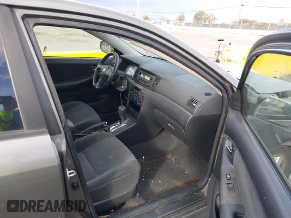 ✅ 2005 Toyota Corolla CE • VIN: 1NXBR32E05Z532725 • Lot: 43692716. Listed on IAAI with Not provided. Free auction sales archive from the USA and detailed vehicle history report at DreamBid. Image 5.